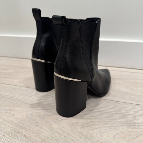 Steve Madden Knoxi Western Bootie - Picture 5 of 10